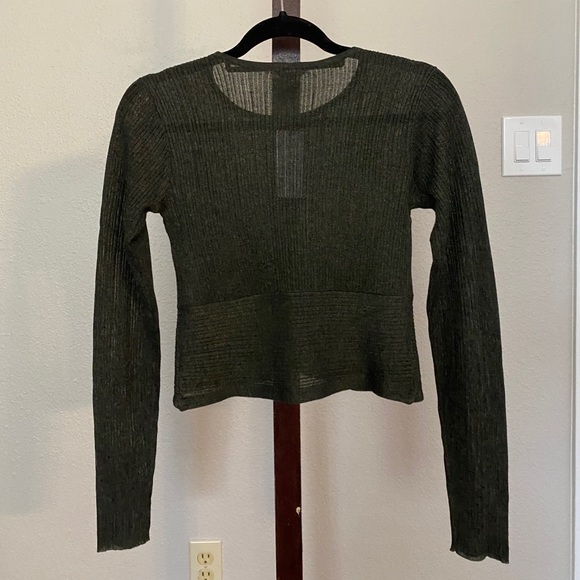 Long Sleeve Guess Crop Top - Picture 2 of 4